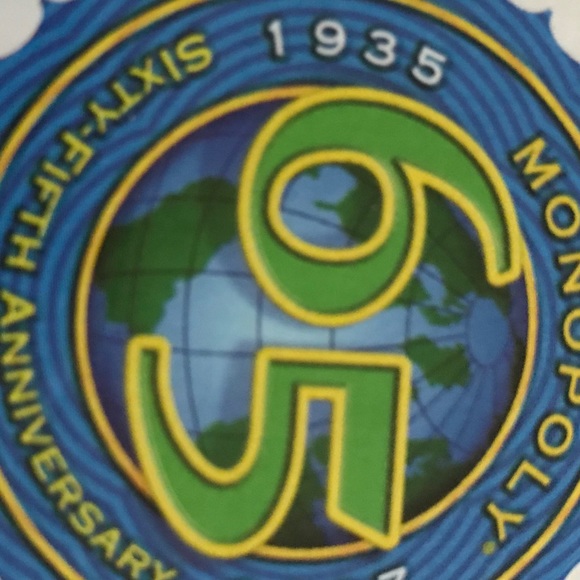 "65th Anniversary Monopoly 2000 - Celebrate With the Classic Board Game!" - Picture 5 of 6